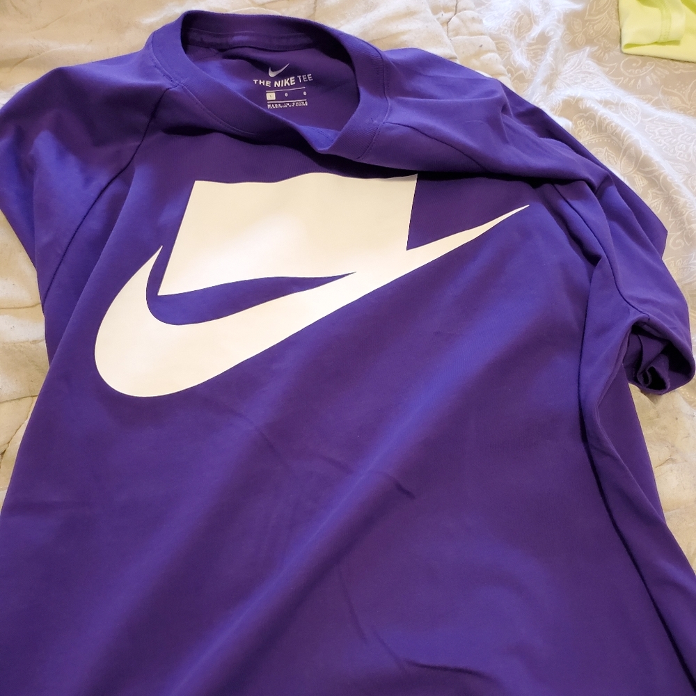 Nike graphic shirt